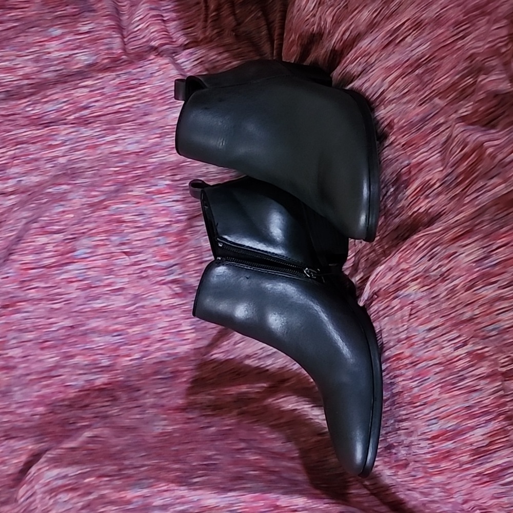 Michael Kors Booties Size 9